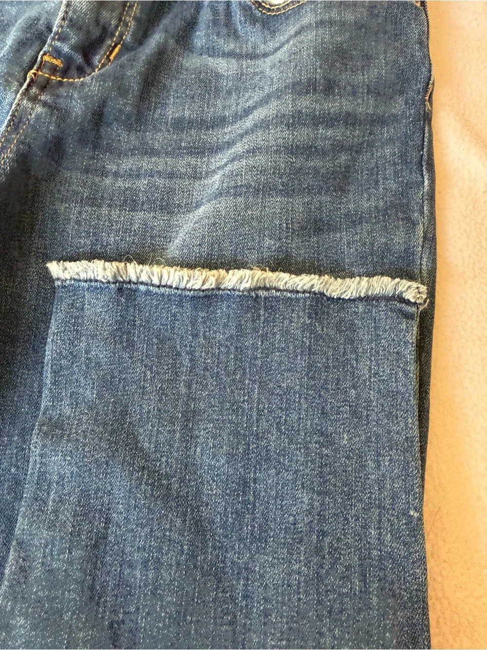 NWT- Girls Slim Jean cute raw hem size 12